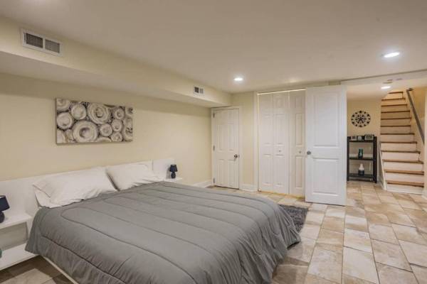 Beautiful 2 bedroom-Graduate Hospital-Back Patio