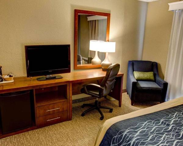 Workspace - Comfort Inn Conference Center Pittsburgh