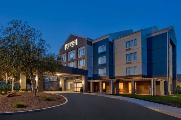 Staybridge Suites Pittsburgh Airport an IHG Hotel