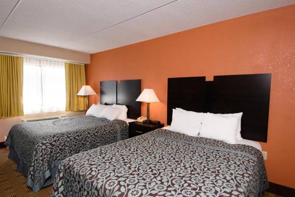 Days Inn by Wyndham Pittsburgh-Harmarville