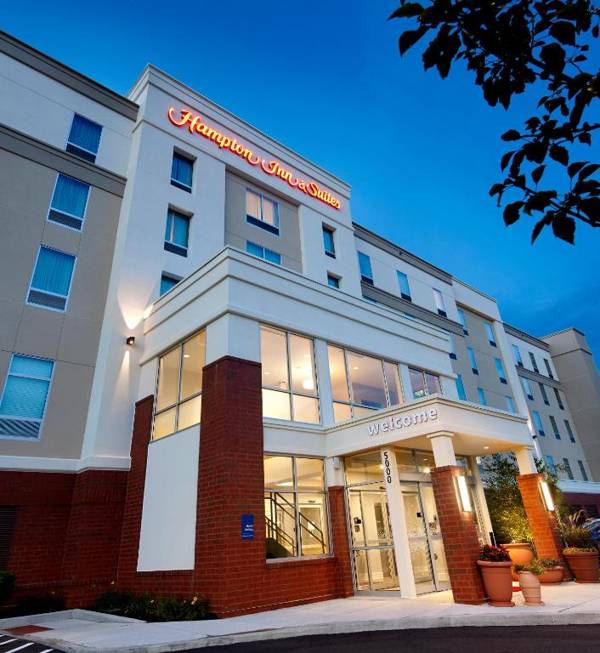 Hampton Inn & Suites Pittsburgh Airport South/Settlers Ridge