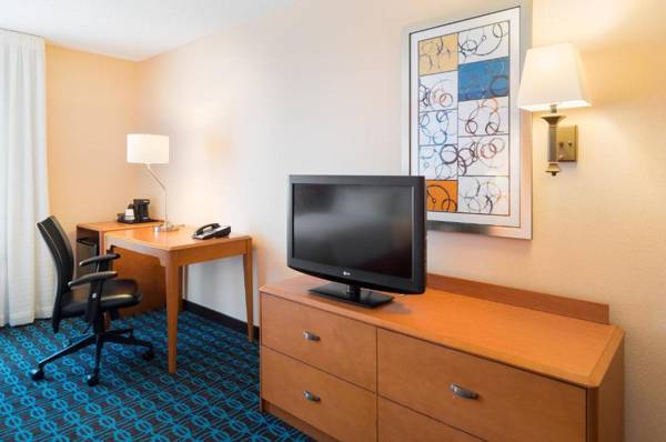 Workspace - Fairfield Inn & Suites by Marriott State College