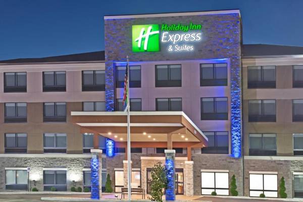 Holiday Inn Express & Suites Uniontown an IHG Hotel