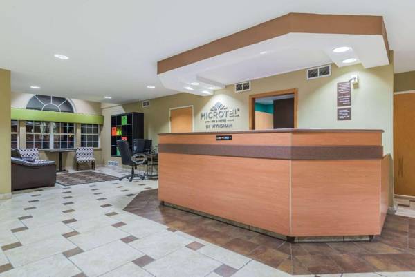 Workspace - Microtel Inn & Suites by Wyndham West Chester