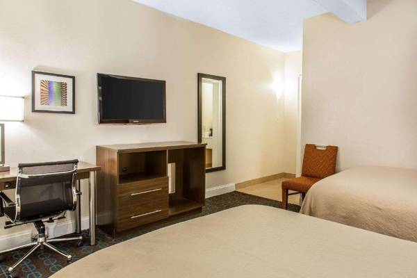 Workspace - Quality Inn and Suites Newport - Middletown