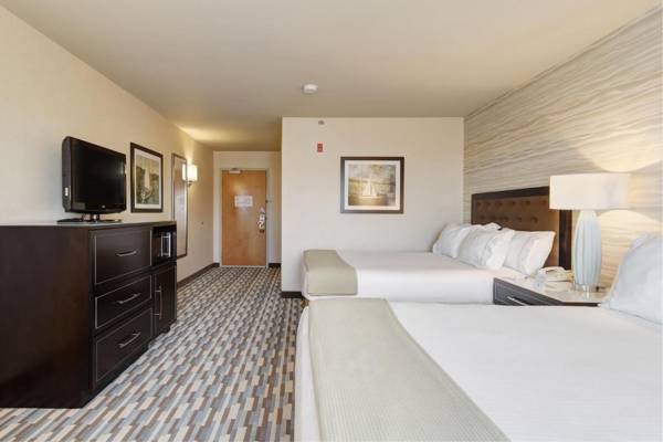 Holiday Inn Express Hotel & Suites Warwick-Providence Airport an IHG Hotel