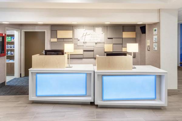 Holiday Inn Express Hotel & Suites Providence-Woonsocket an IHG Hotel