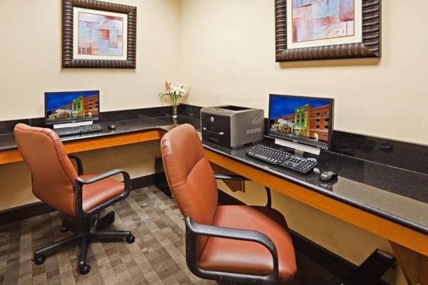 Workspace - Holiday Inn Hotel & Suites Beaufort at Highway 21 an IHG Hotel