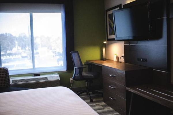 Holiday Inn Express & Suites Columbia-I-26 @ Harbison Blvd an IHG Hotel