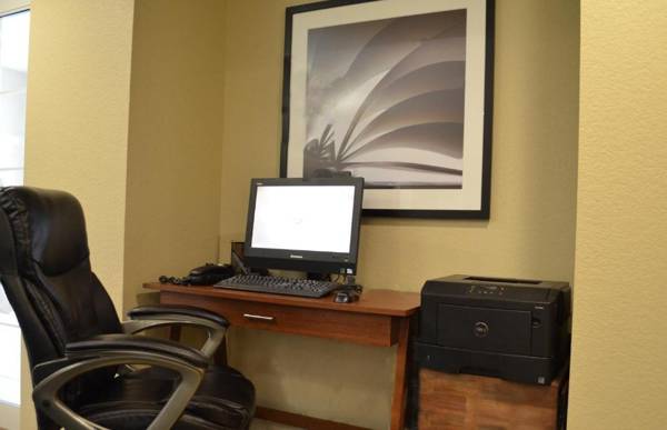 Workspace - Candlewood Suites Greenville an IHG Hotel