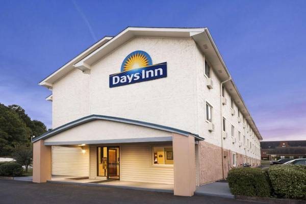 Days Inn by Wyndham Greenwood SC