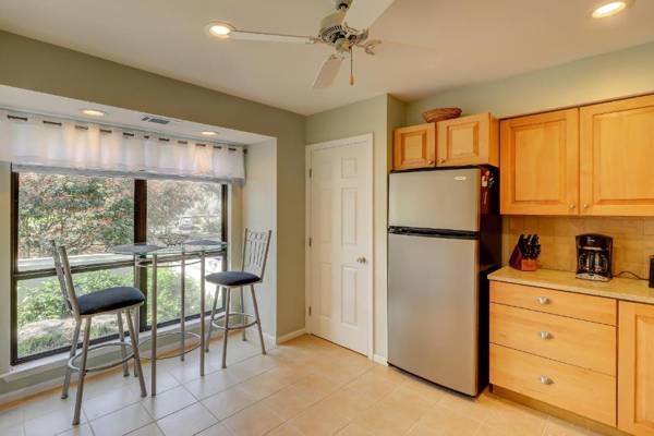3327 Lake Forest Sea Pines 2 BR Condo