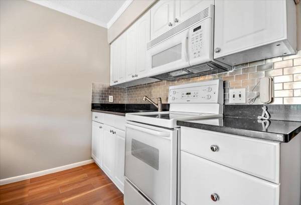 Hilton Head Beach & Tennis A142 1 Bedroom Sleeps 6