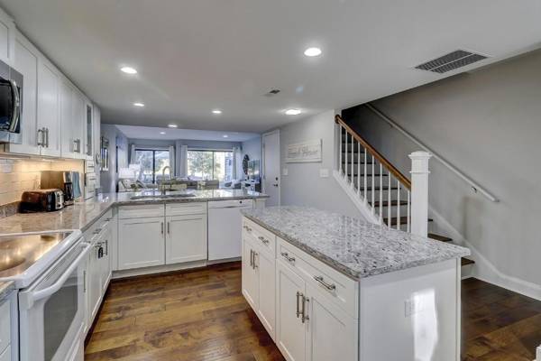 145 Greens 2 BR Shipyard Golf Condo