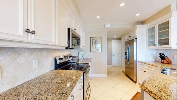 3208 Windsor Court South