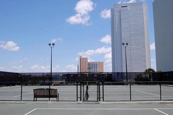 Sands Beach Club 916