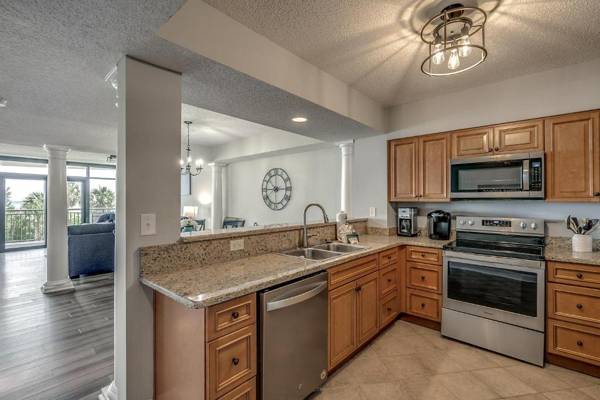 Luxury South Wind Resort Condo with balcony