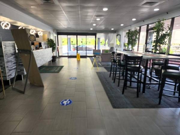 Suburban Extended Stay Hotel