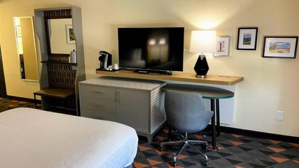 Workspace - Holiday Inn Northwest Spartanburg