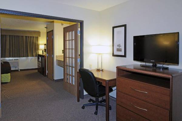 Workspace - AmericInn by Wyndham Sioux Falls