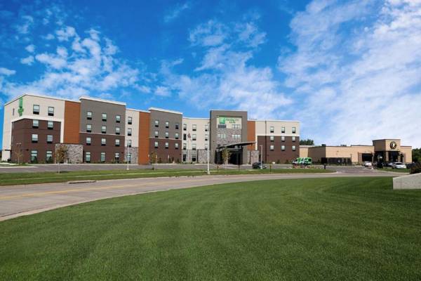Holiday Inn Hotel & Suites Sioux Falls - Airport an IHG Hotel