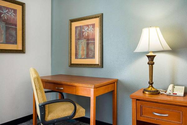 Workspace - Quality Inn & Suites Chattanooga