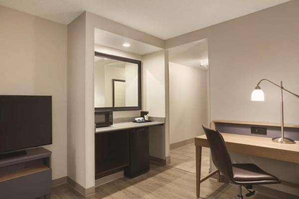 Workspace - Country Inn & Suites by Radisson Chattanooga-Lookout Mountain