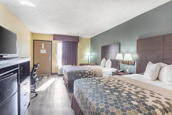 Econo Lodge & Suites Clarksville