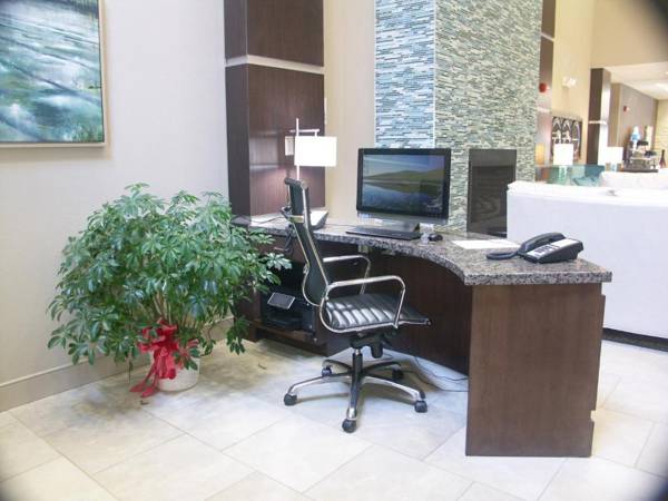 Workspace - Holiday Inn Express & Suites - Cleveland Northwest an IHG Hotel