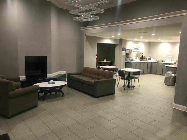 Days Inn & Suites by Wyndham Collierville Germantown Area