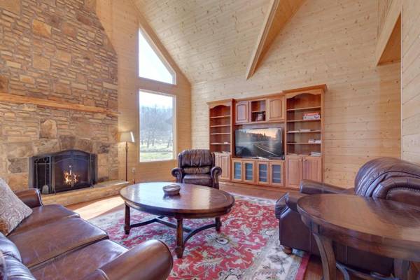 Orchard Hideaway 3 Bedrooms Fireplace WiFi Gas Grill Sleeps 6