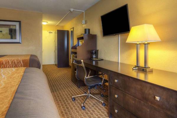Workspace - Quality Inn & Suites Chattanooga