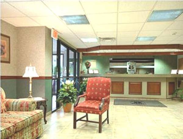Super 8 by Wyndham Erwin