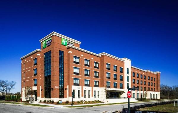 Holiday Inn Express & Suites Franklin - Berry Farms an IHG Hotel