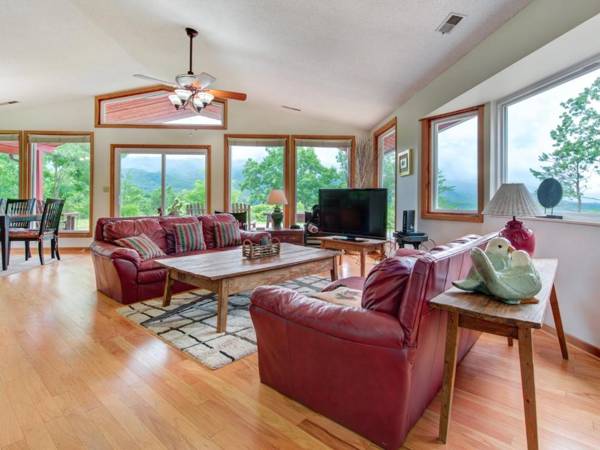 High Cotton 3 Bedroom Hot Tub Mountain View Sleeps 6 Pet Friendly