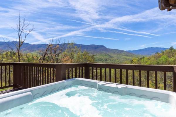 Bearly Heaven 2 Bedrooms Fireplace Hot Tub WiFi Pool Table Sleeps 8