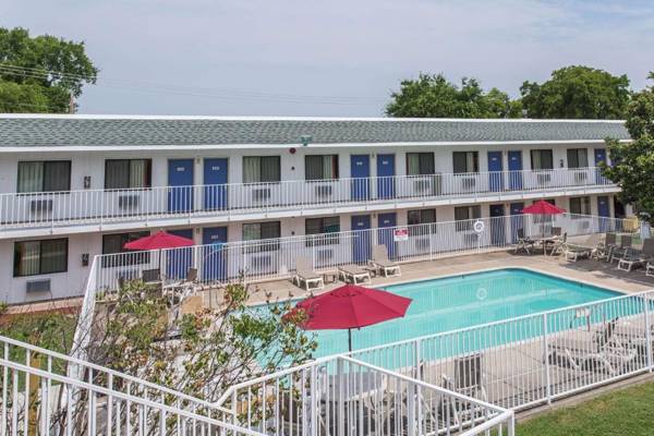 Motel 6-Goodlettsville TN - Nashville