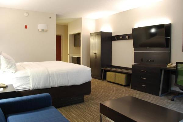Workspace - Holiday Inn Express Hotel & Suites Kingsport-Meadowview I-26 an IHG Hotel
