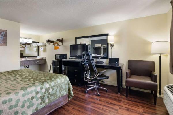 Workspace - Econo Lodge Kingsport