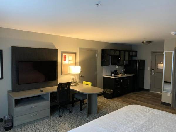 Workspace - Candlewood Suites - Lebanon an IHG Hotel
