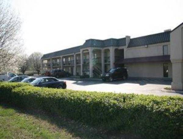 Econo Lodge Inn & Suites Manchester