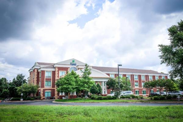 Holiday Inn Express Hotel & Suites Memphis/Germantown an IHG Hotel