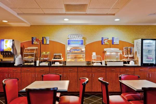 Holiday Inn Express Hotel & Suites Memphis/Germantown an IHG Hotel