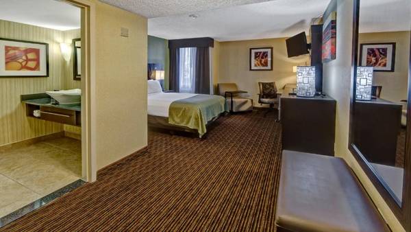 Clarion Hotel & Suites Conference Center Memphis Airport