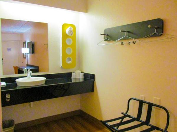 Motel 6-Memphis TN - Downtown