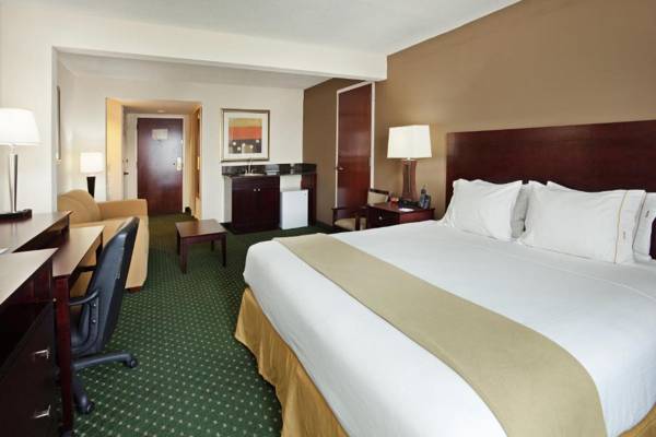 Holiday Inn Express Murfreesboro Central an IHG Hotel