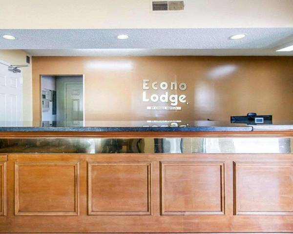 Econo Lodge Inn & Suites Murfreesboro