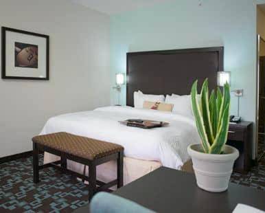Hampton Inn & Suites Nashville at Opryland