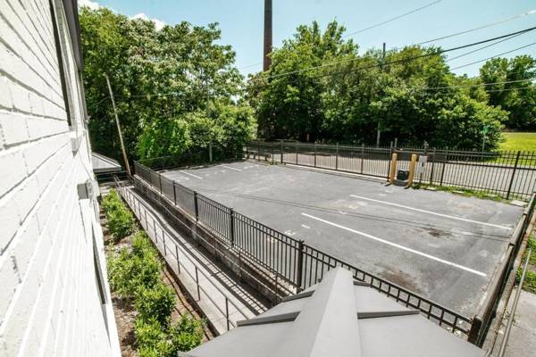 2BR 1BA Condo in North Gulch!