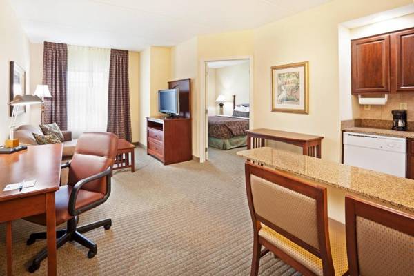 Workspace - Staybridge Suites-Knoxville Oak Ridge an IHG Hotel